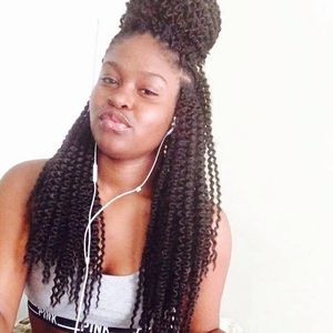 Meet your Posher, Lashania